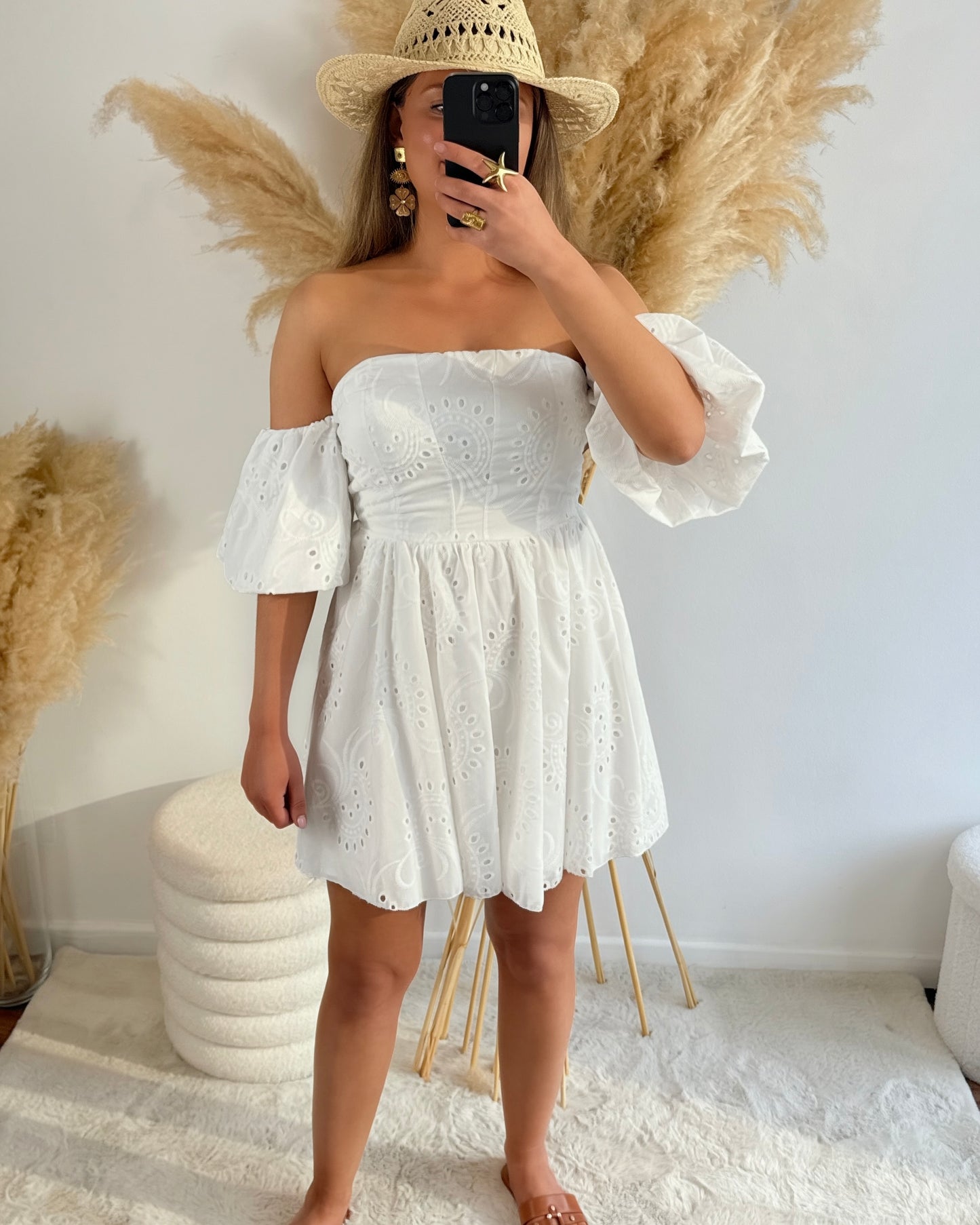 Robe Leila