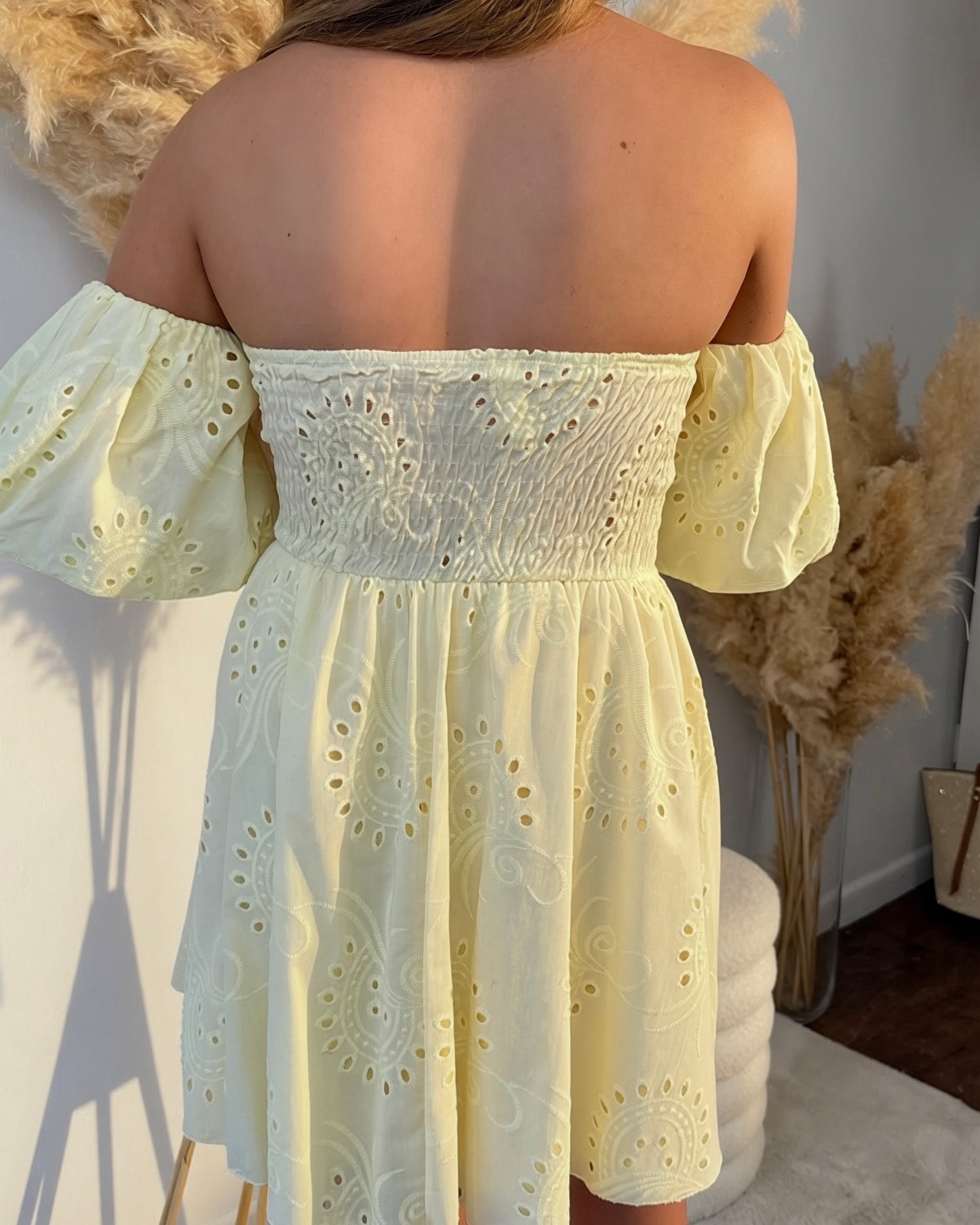 Robe Leila