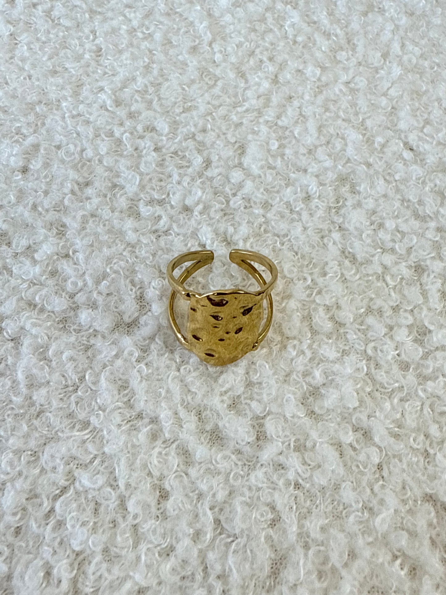 Bague martelée