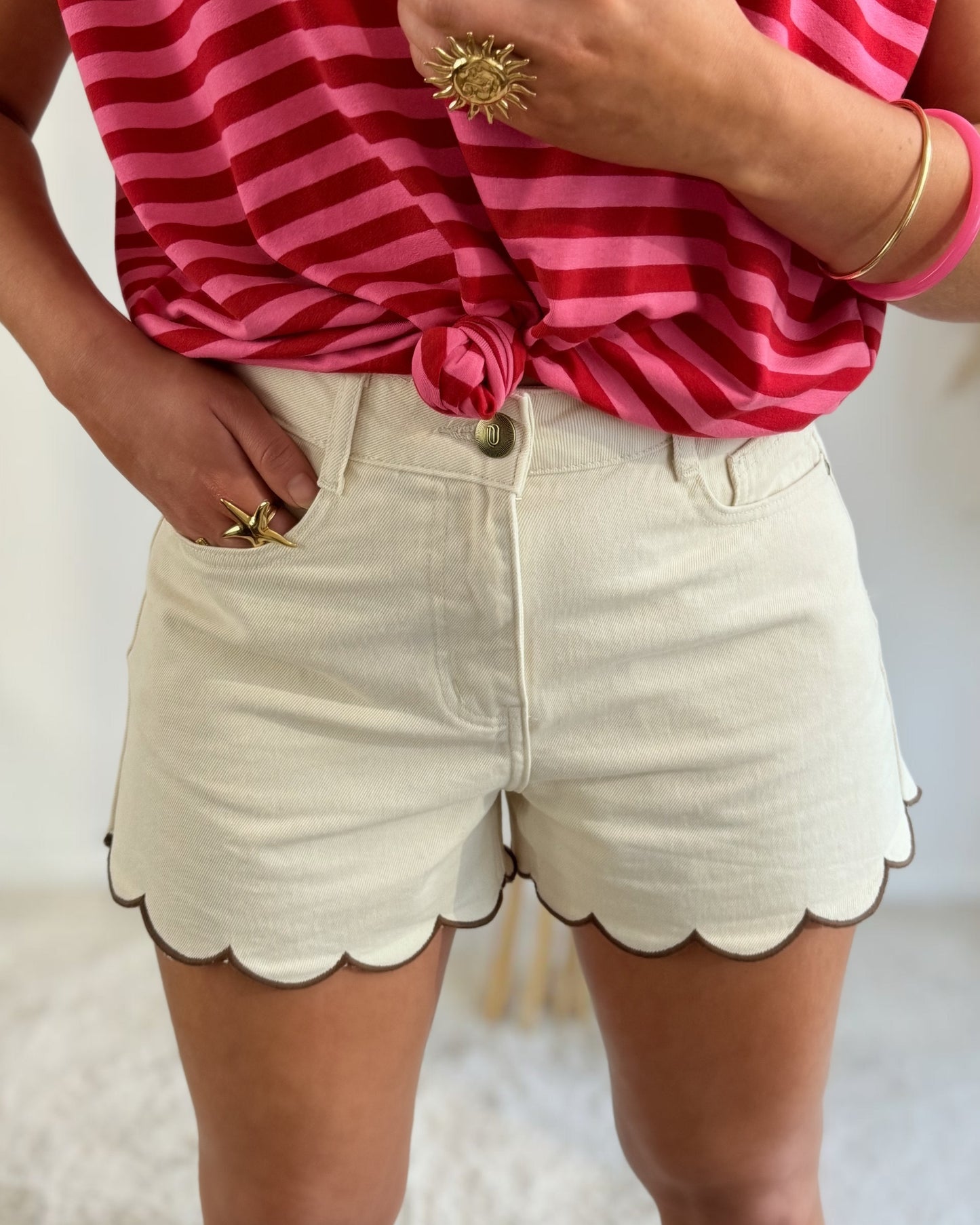 Short Flora